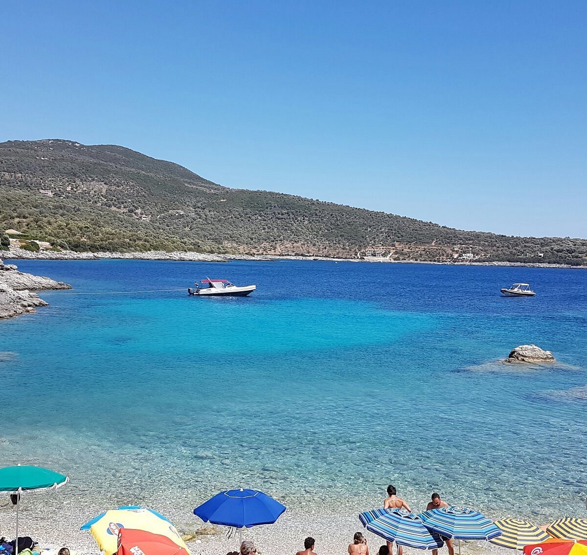 🏖️ 아무사 해변 (파랄리아 아무사)